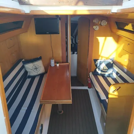 Experiencia Nautica Unica - E Passeio 船屋 *